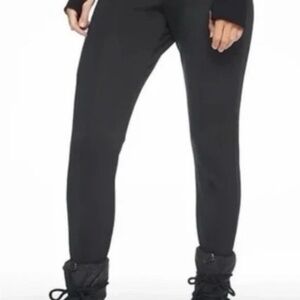 Athleta Butte Peak stirrup black ski or hiking pants size 4 29” inseam